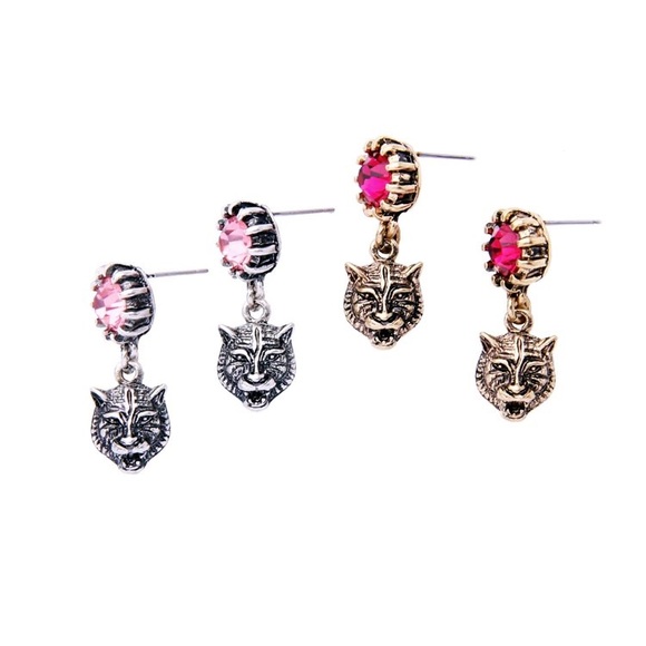 Angry cat face earrings - Picture 5 of 7